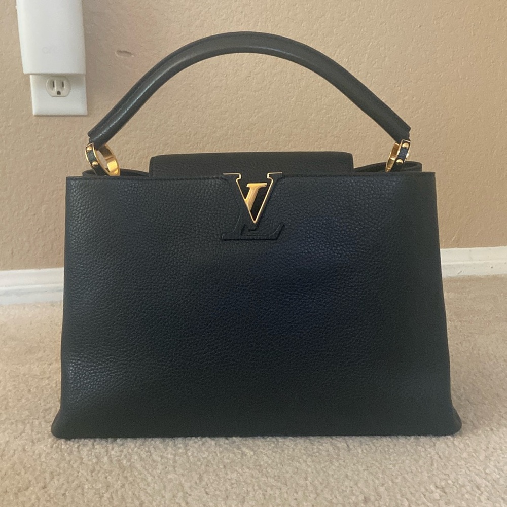Louis Vuitton Capucines MM